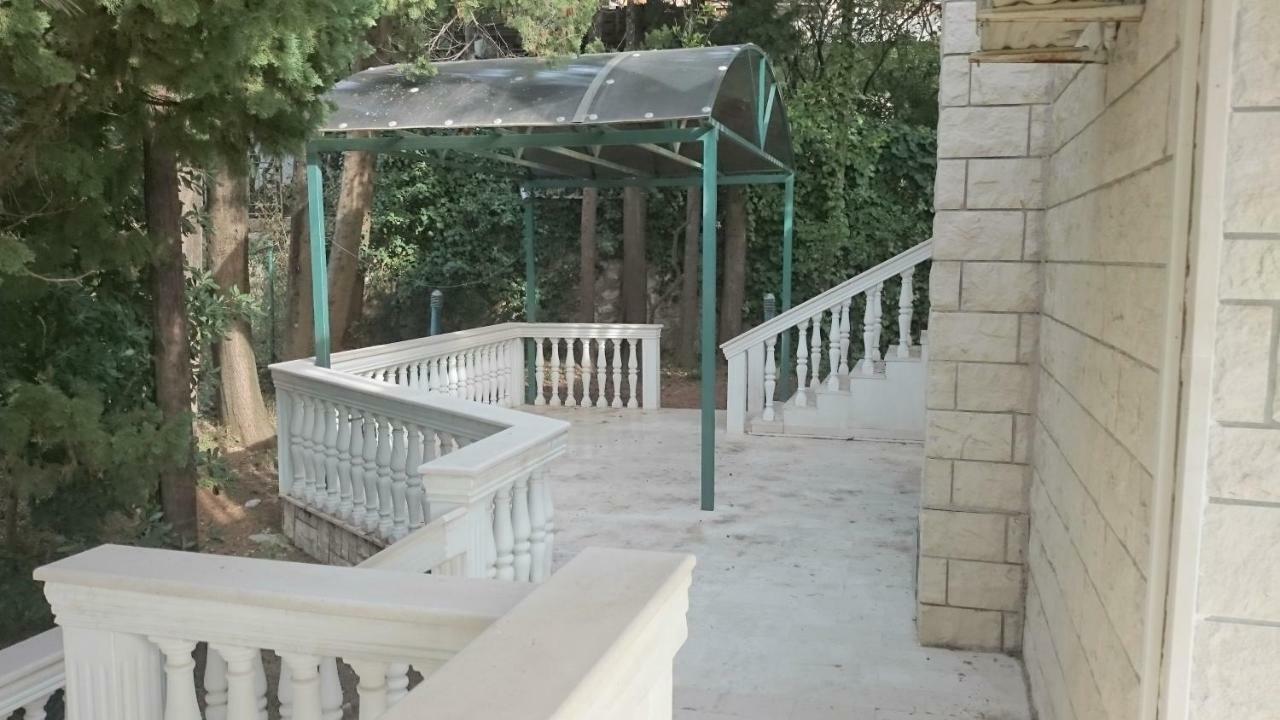 Bg Villa Apartment Xl Sutomore Extérieur photo